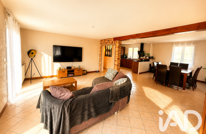 Vente Maison/villa 8 pièces — photo 2