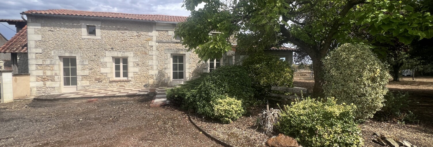 Maison 6 Pièces 170 m² à vendre à Saint-Léger-de-Montbrun (79100)