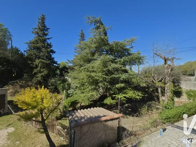 Vente Terrain à bâtir 600 m&sup2; — photo du bien