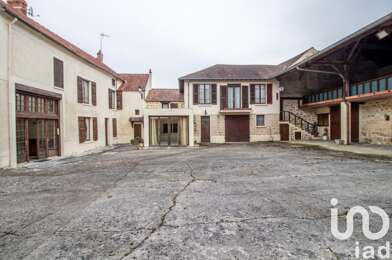 Maison 10 pièces 649000 €