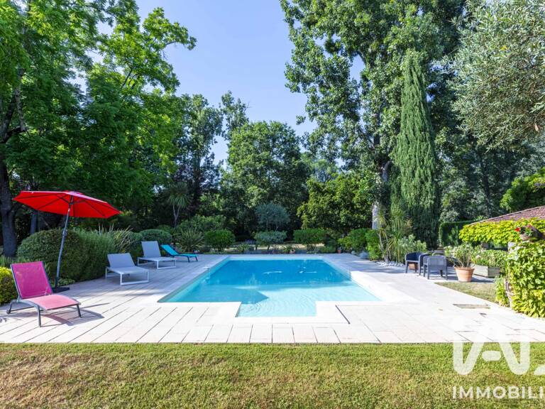 Vente Maison/villa 8 pièces — photo 1