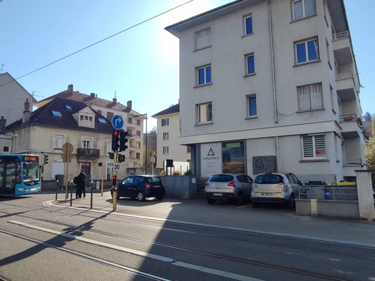 Vente Boutique/Local commercial 127 m&sup2; — photo 1