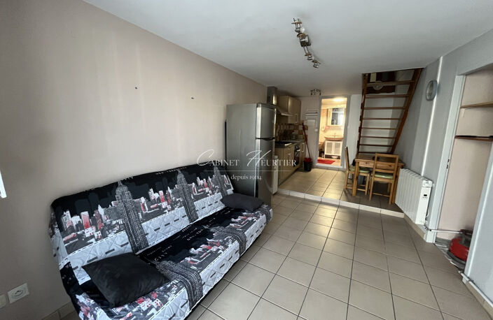 CHIRENS - MAISON DE VILLE - TRIPLEX MEUBLE — photo 2