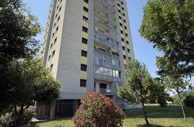 Appartement T4 de 92 m² avec fort potentiel  Balcons, cave e — photo du bien