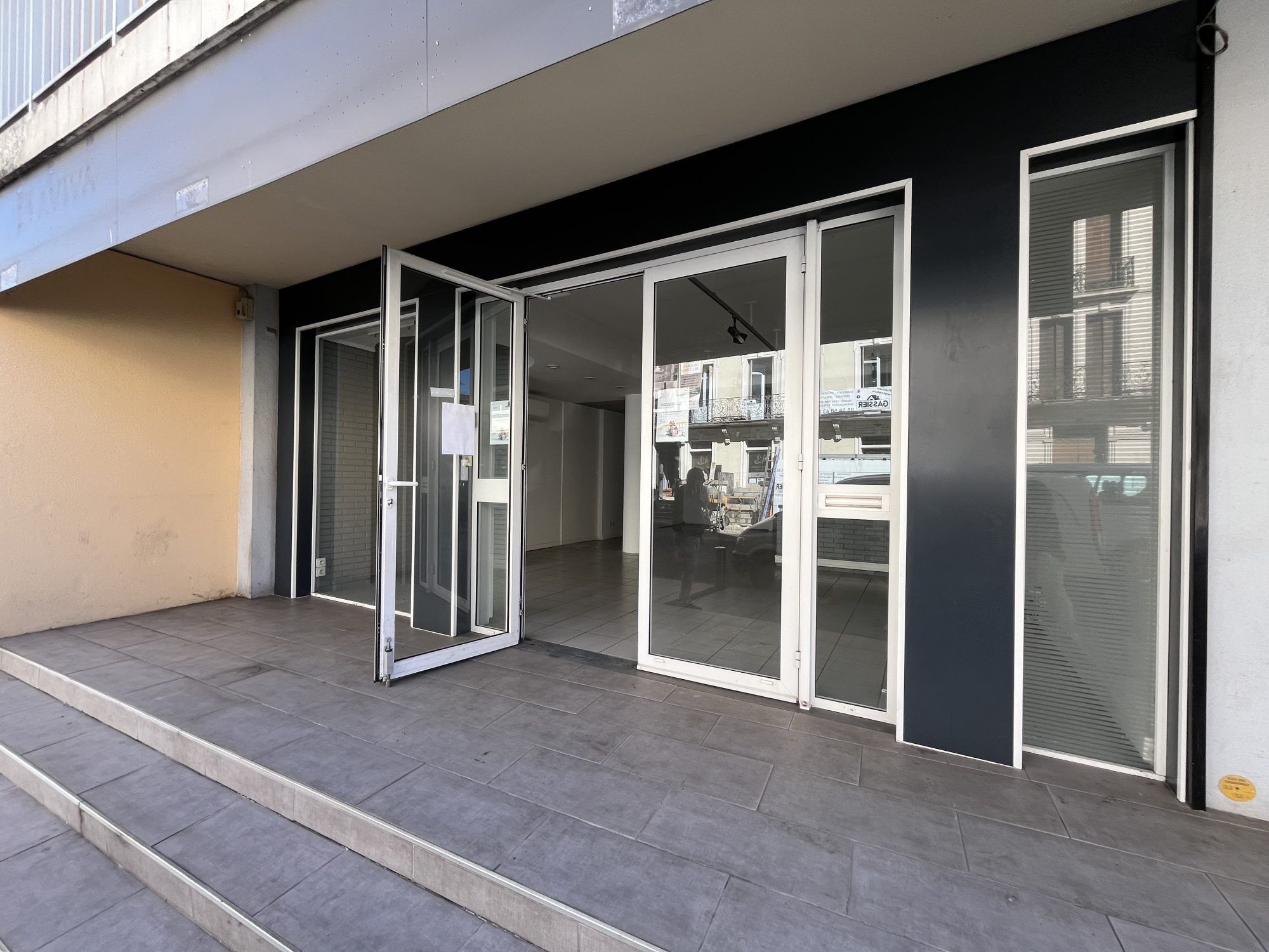 Dax Local commercial 4 pièces 66 m²