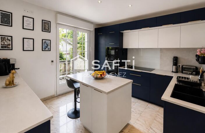 Maison Mansart / pièce de vie de 50 m2 / chambre en Rdj — photo 3