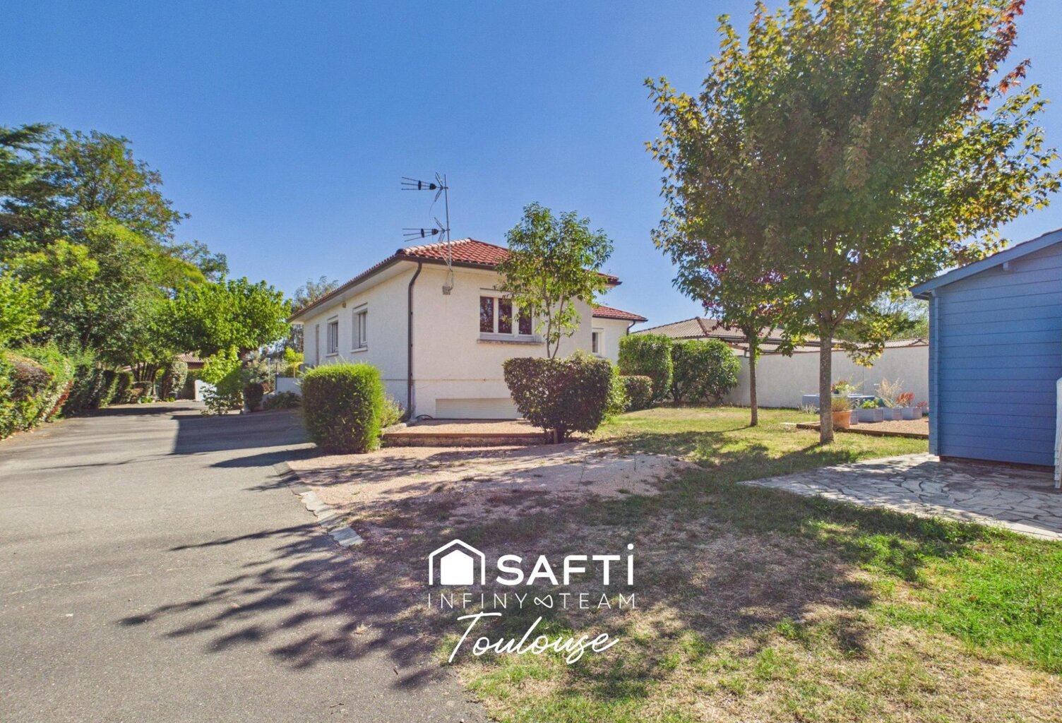 MAISON FAMILIALE  1 242 M² DE TERRAIN  SOUS-SOL INTÉGRAL — photo 1