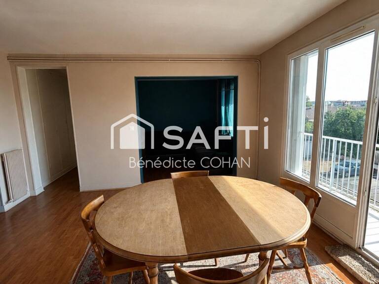 Appartement avec balcon, dans un immeuble bien entretenu — photo 1
