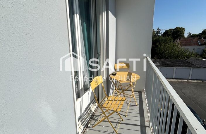 Appartement avec balcon, dans un immeuble bien entretenu — photo 3