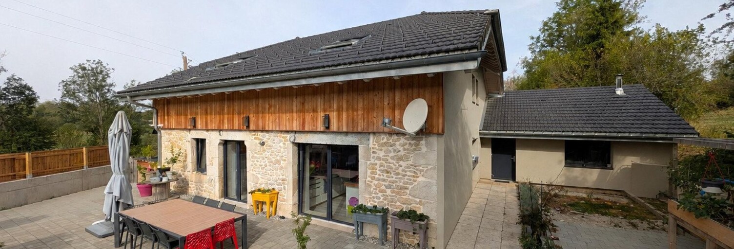 Maison 6 Pièces 172 m² à vendre à Lac-des-Rouges-Truites (39150)