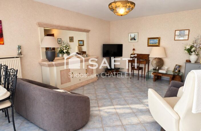 Annecy rue Carnot vue montagne — photo 4