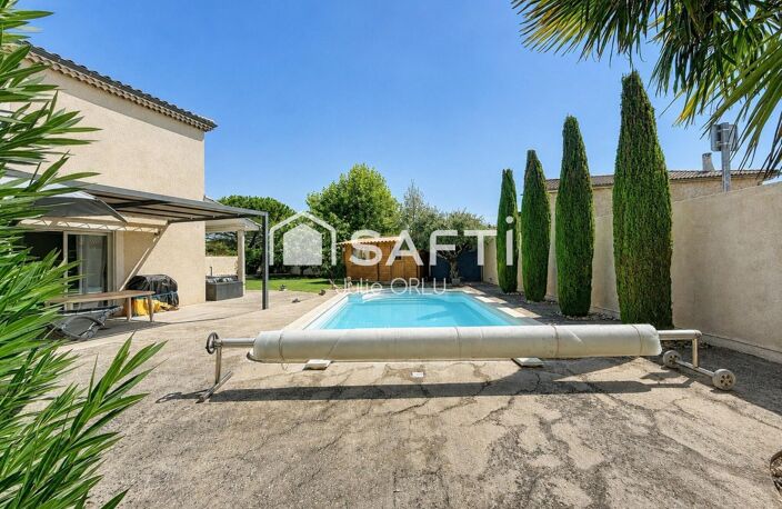Maison 102 m² avec piscine, garage et dépendance — photo 3
