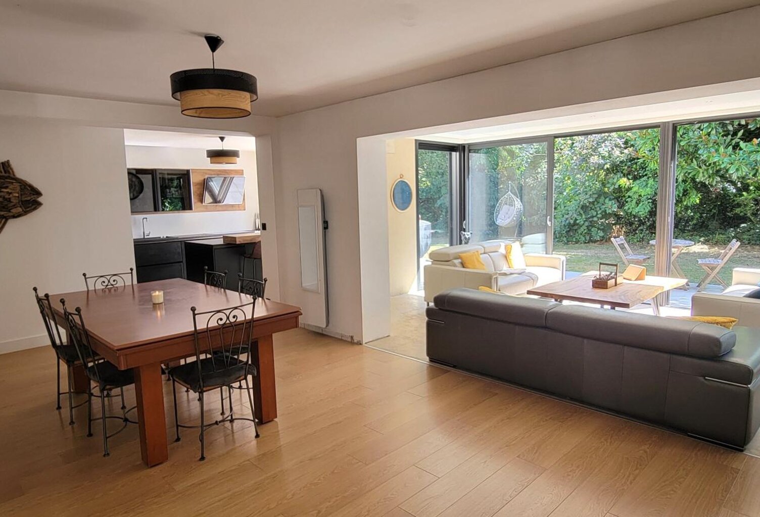 À 5 minutes de Bayeux  Propriété familiale de charme avec dépendance en pierre, double garage et terrain de 2 000 m² — photo 1