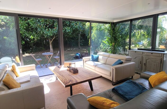À 5 minutes de Bayeux  Propriété familiale de charme avec dépendance en pierre, double garage et terrain de 2 000 m² — photo 4