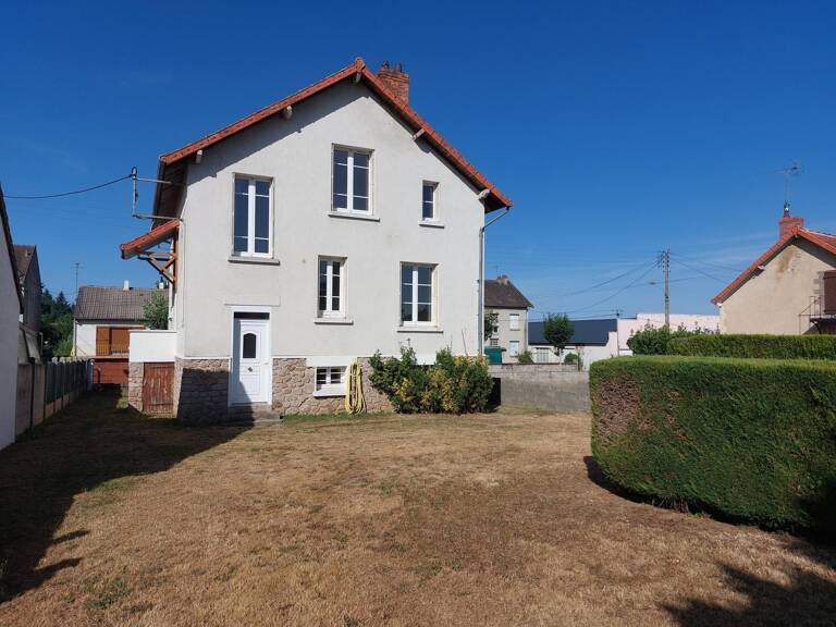 A Boussac, maison clés en main, posez vos valises ! — photo 1