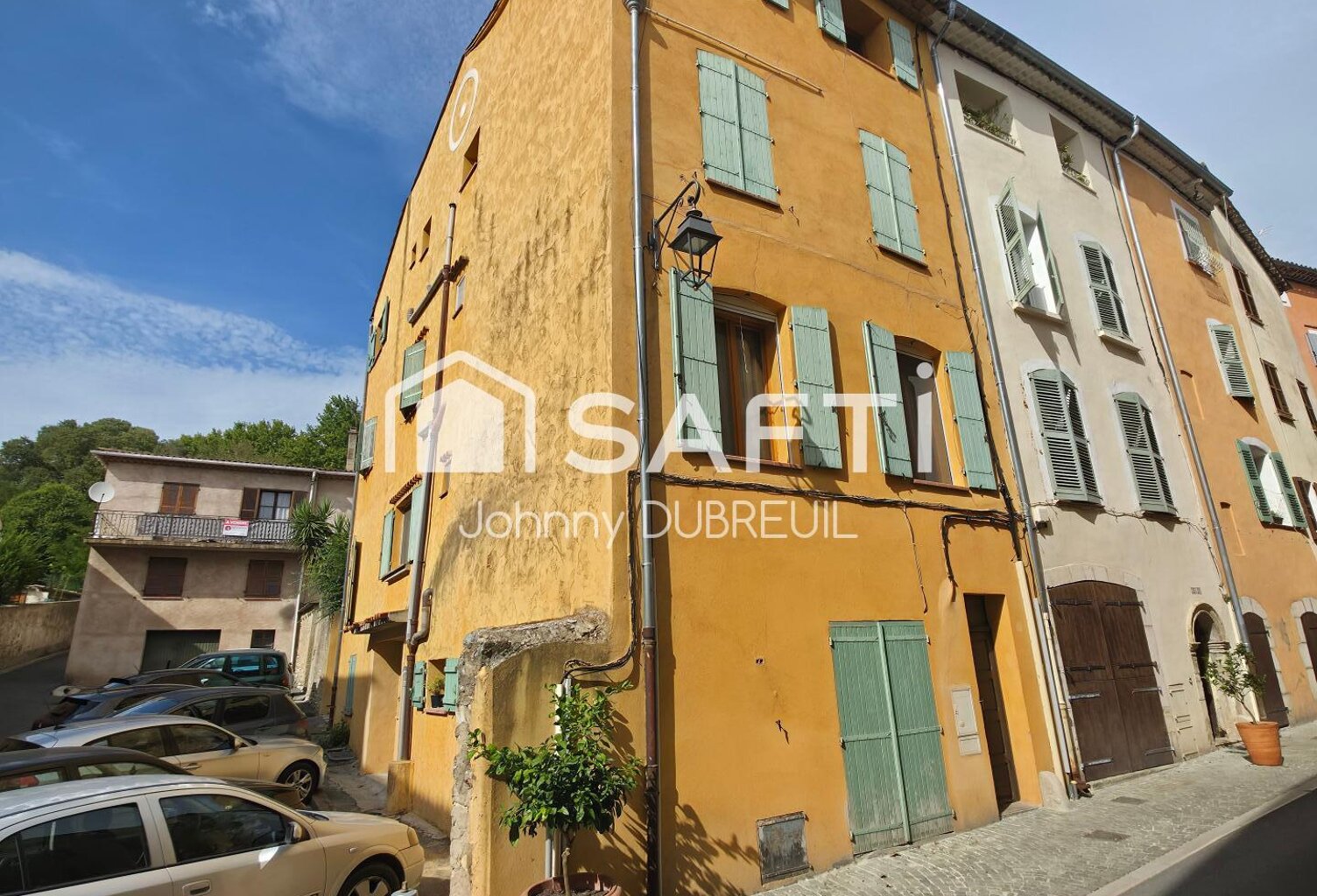LORGUES  STUDIO MEUBLÉ LUMINEUX AU CUR DU VILLAGE  RENTABILITÉ 7 % — photo 1