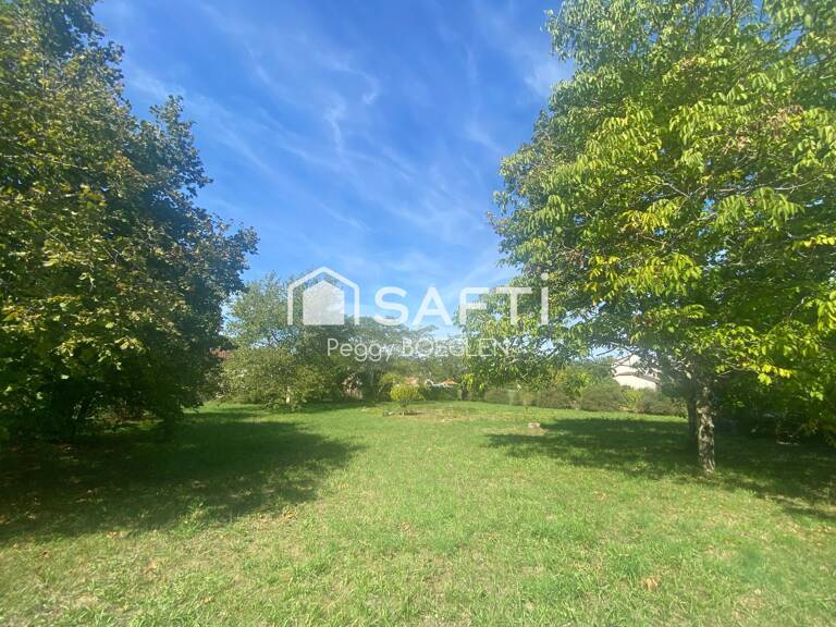 Superbe terrain constructible plat clos et arboré de 2100 m2 — photo 1