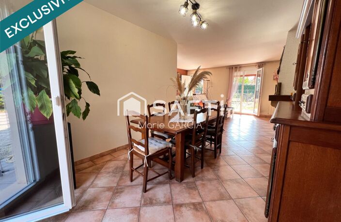 Maison de plain-pied 103 m²  4 chambres  Terrain 2 000 m²  Garages & ateliers — photo 4