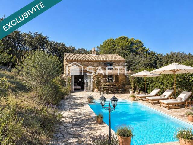 LA CADIÈRE-D'AZUR  UNE PROPRIÉTÉ QUI NE CHERCHE PAS À IMITER LA PROVENCE ELLE EN POSSÈDE DÉJÀ L'ÂME. — photo du bien