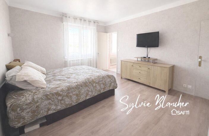 MAISON 210 m2 - 6 CHAMBRES - TERRAIN 1366 M2 — photo 4
