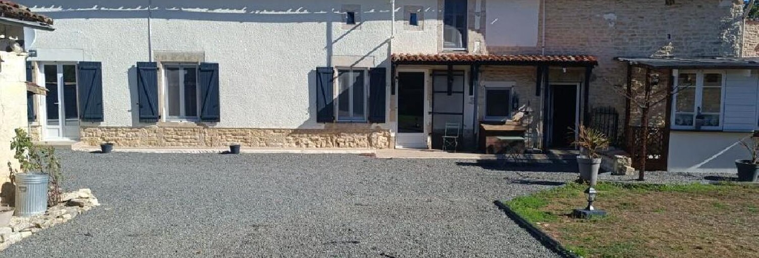 Maison 7 Pièces 205 m² à vendre à Chef-Boutonne (79110)