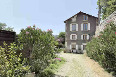 Maison 8 pièces 250000 €