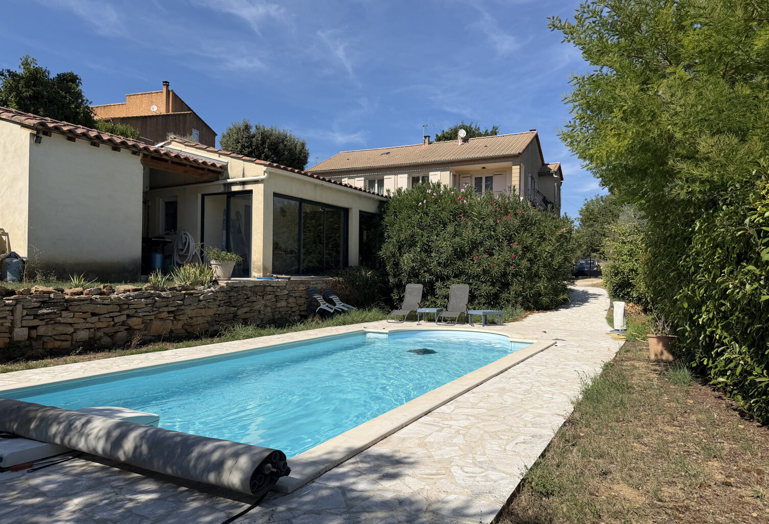 Maison familiale avec appartement indépendant, piscine et po — photo 1