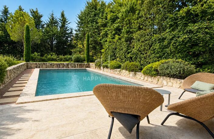 A FONTVIEILLE, en collines, Maison avec 5 chambres et piscine... — photo 2