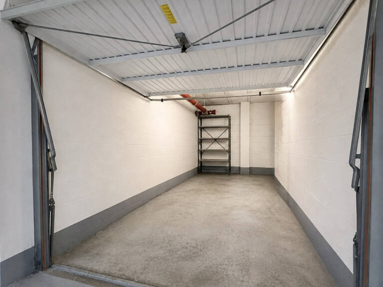 Beaulieu-Sur-Mer - Garage sécurisé situé en rez-de-chaussée d’une résidence sécurisée — photo 1