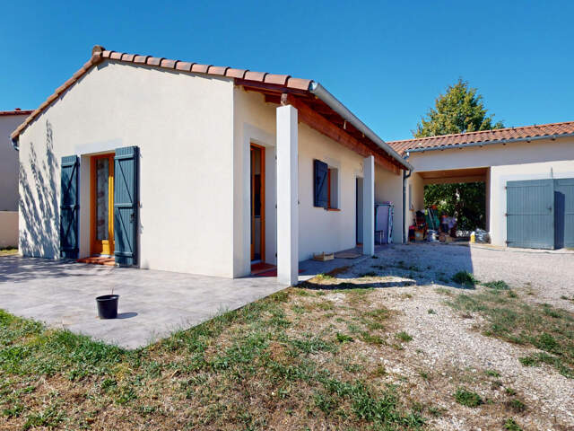 Maison T4 de 88m2 habitable sur 500m2 de terrain, garage et — photo du bien