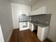 ESQUIROL - T3 de 99m2 au dernier étage - 1421 EUR — photo 2