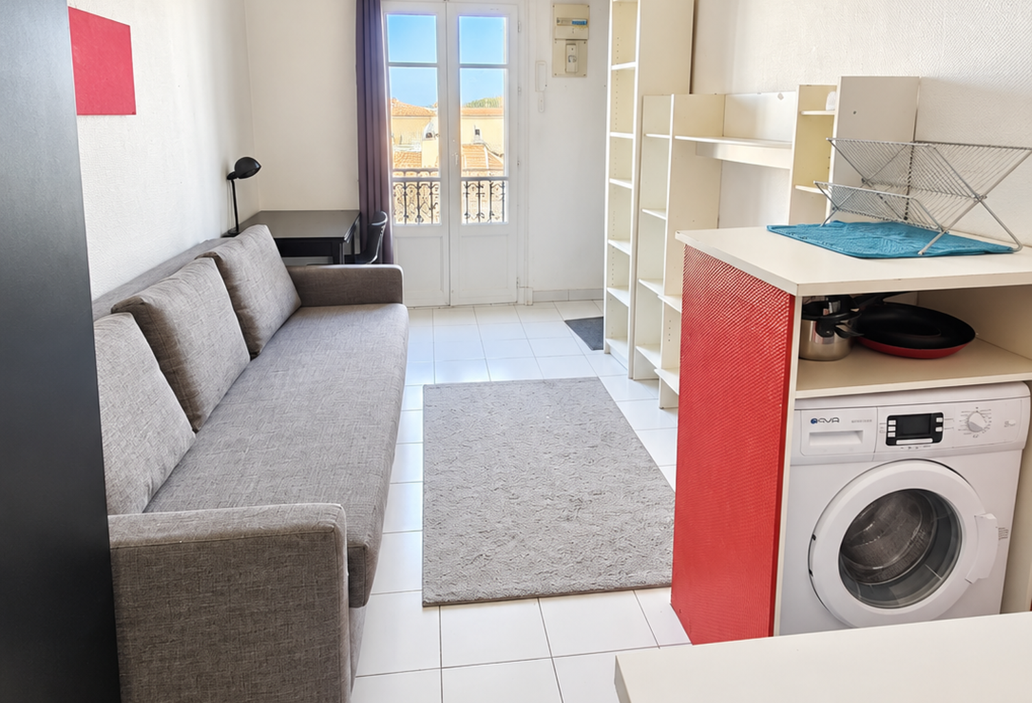 Dépt Hérault (34), à vendre MONTPELLIER Studio Comédie. — photo 1