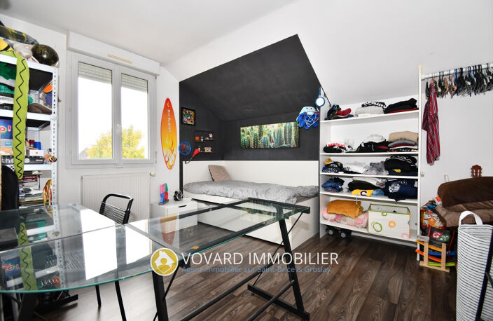 Maison Spacieuse de 148 m2 au Coeur du Vieux Saint Brice — photo 5
