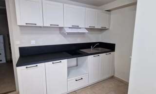 Appartement 1 Pièce 30 m² à louer à Jouques (13490)