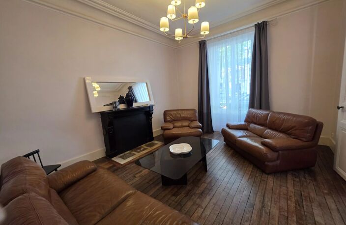 Maison de caractère de 172 m² — Gare et commerces à pied — photo 2