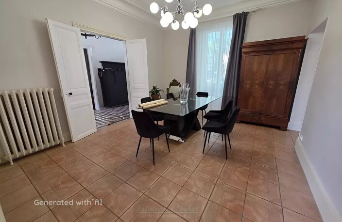 Maison de caractère de 172 m² — Gare et commerces à pied — photo 5