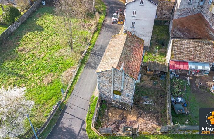 RETOURNAC – Appartement avec jardin attenant et terrain plat non attenant, en bord de Loire. — photo 3