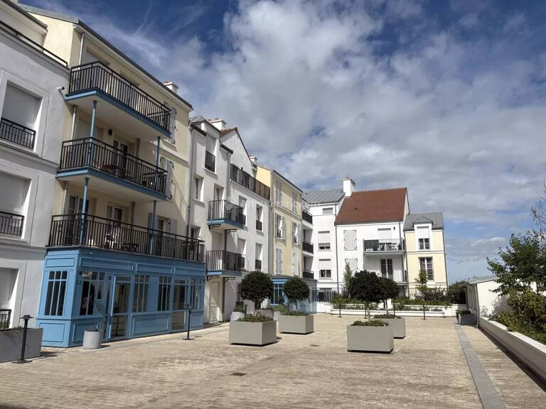 À vendre – Appartement 3 pièces avec balcon – Quartier des Faubourgs — photo 1