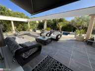 Villa — photo 3