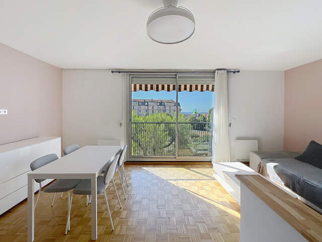 Appartement  - 2 pièces  - 57.05 m² — photo du bien
