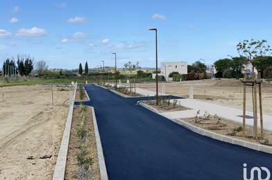 Terrain  263700 €