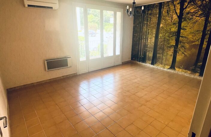 Vente appartement 4 pièces 82 m² Marseille 11 (13011) — photo 5