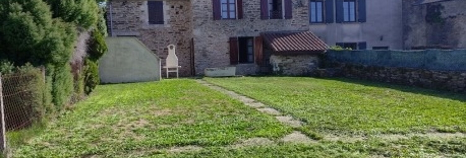 Maison 6 Pièces 130 m² à vendre à Mialet (24450)