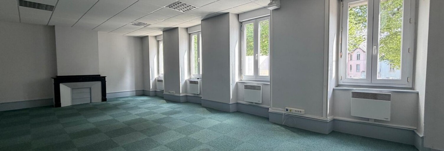Commerce 6 Pièces 99 m² à louer à Foix (09000)