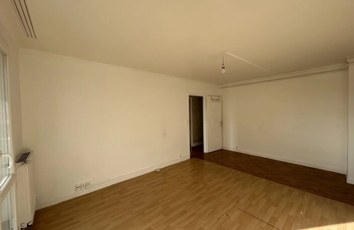 TAVERNY – 3 PIÈCES À RÉNOVER AVEC BALCON, CAVE & 2 PARKINGS — photo 3