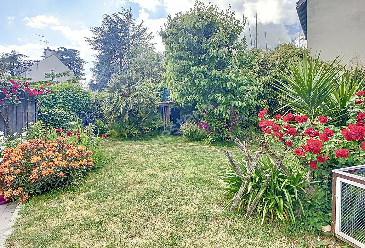 Nantes Ront Point de Paris- Maison familiale de 153m² de 5 chambres avec jardin et garage — photo 1