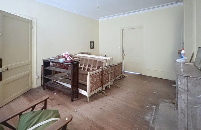 Maison de mâitre  avec dépendances et beaucoup de travaux ideal pour déficit foncier — photo 3