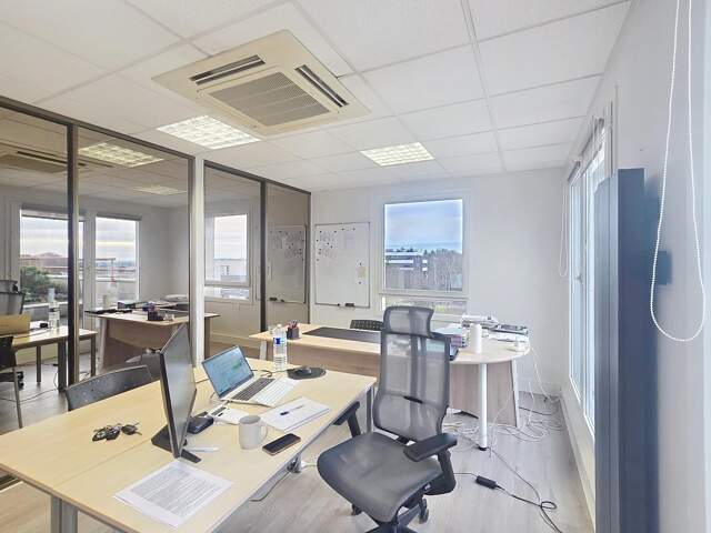 TOISON D'OR Bureaux loués - rentabilité 6.26 % — photo du bien