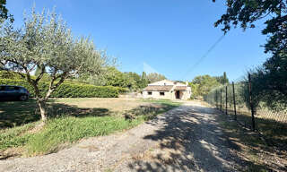 Maison 3 Pièces 95 m² à louer à Mougins (06250)