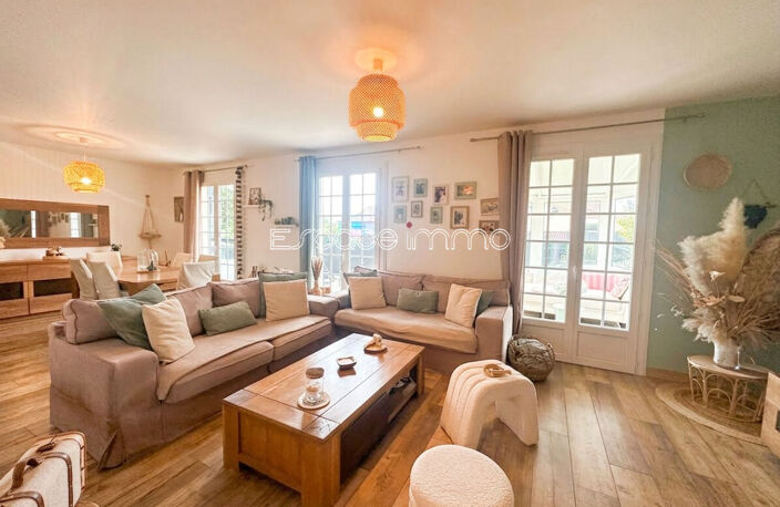 Maison rénovée vivable de plain pied - 4 chambres - 125m² - 377m² de terrain - ESLETTES — photo 3